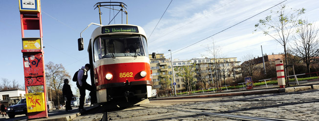 Pražské jízdné v MHD je dražší než v Římě, Madridu či Aténách.