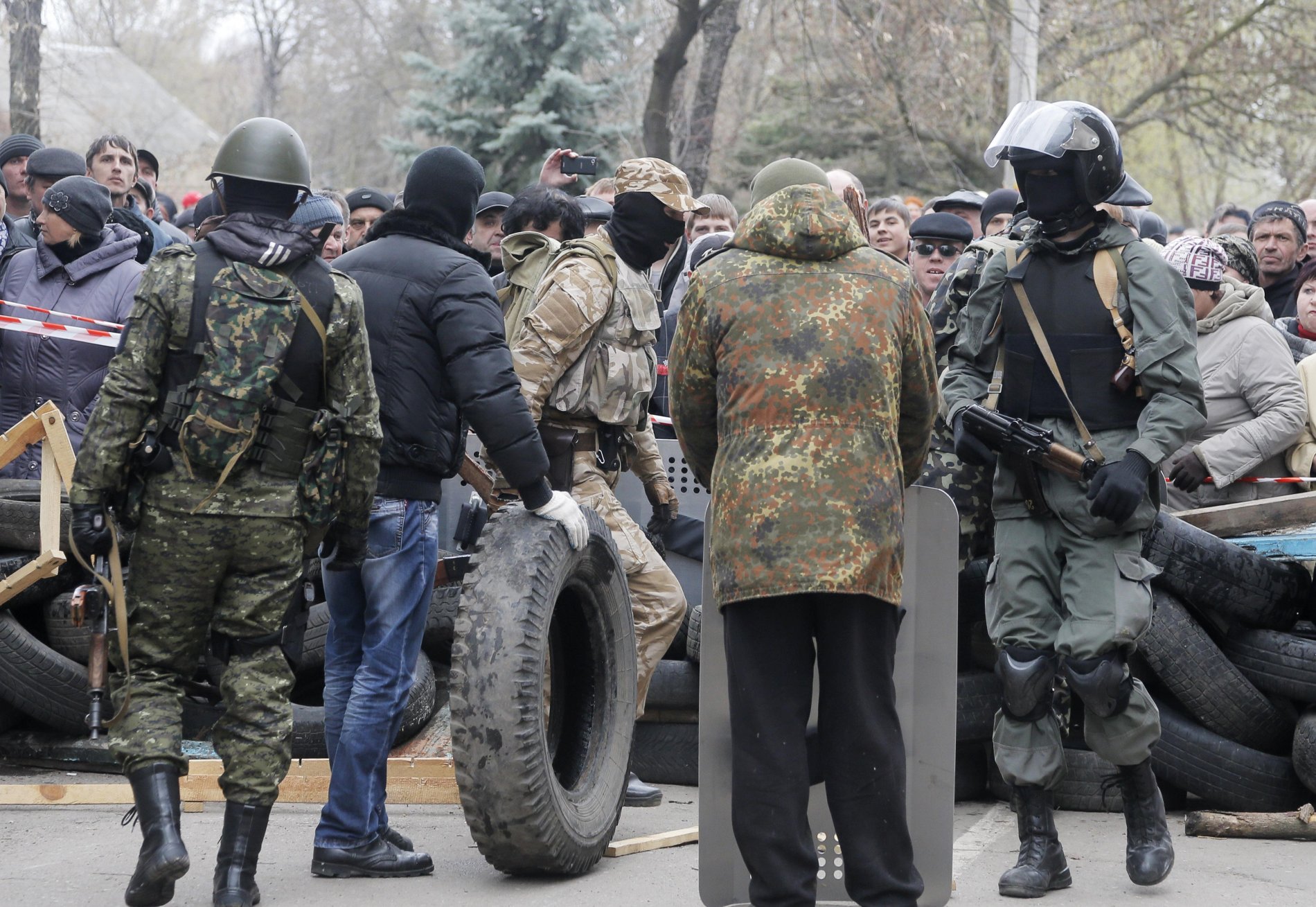Proruští separatisté ovládají východoukrajinský Slavjansk už týden.