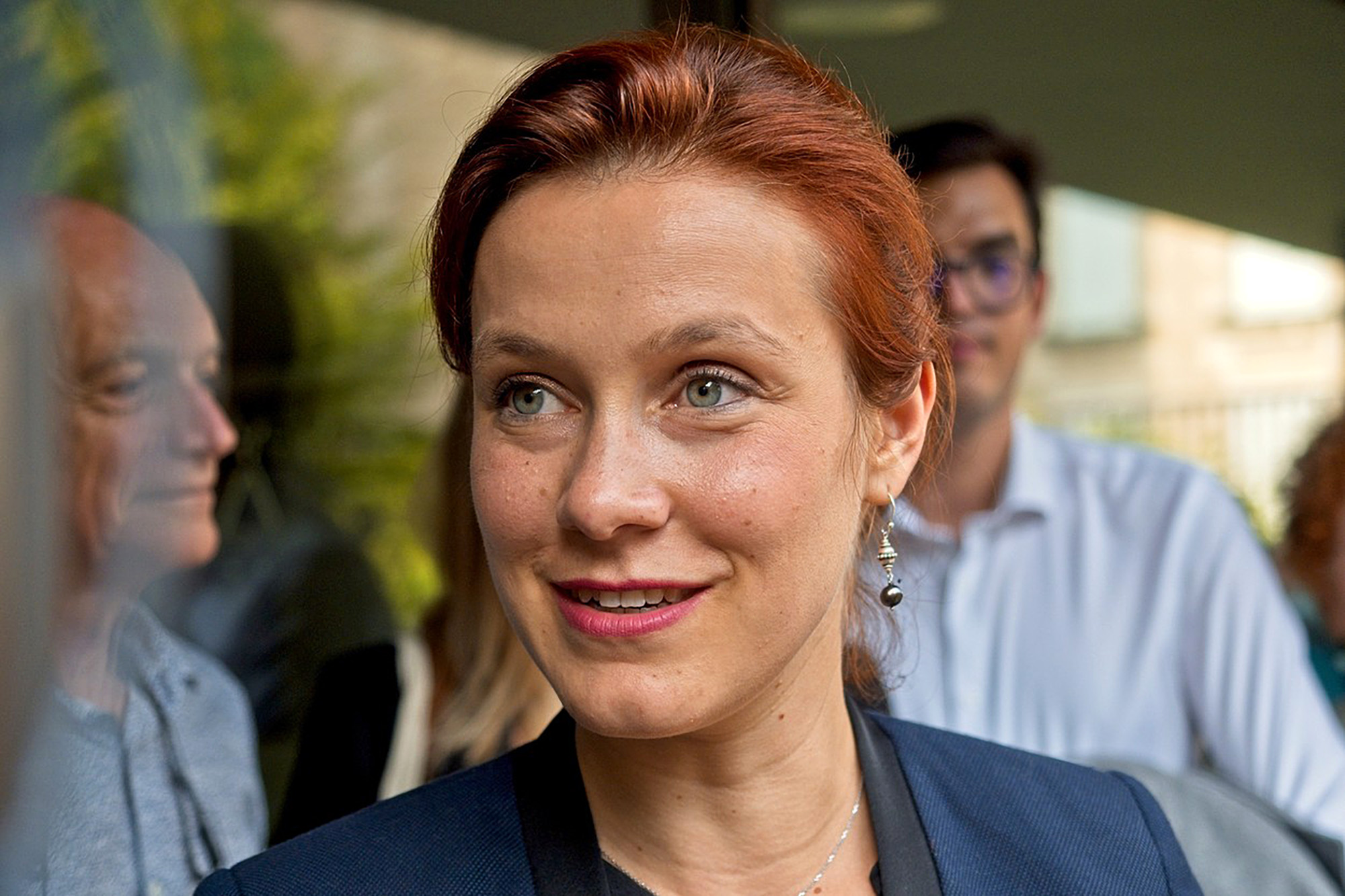 Leonore Moncond'huy na tiskové konferenci po zvolení starostkou