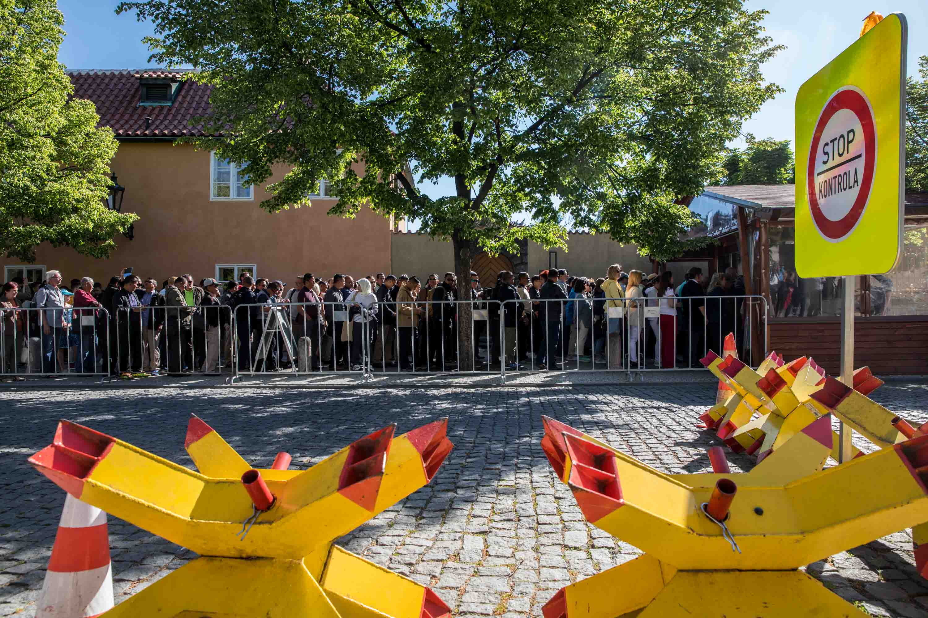 kontrolní stanoviště, Pražský hrad, květen 2018