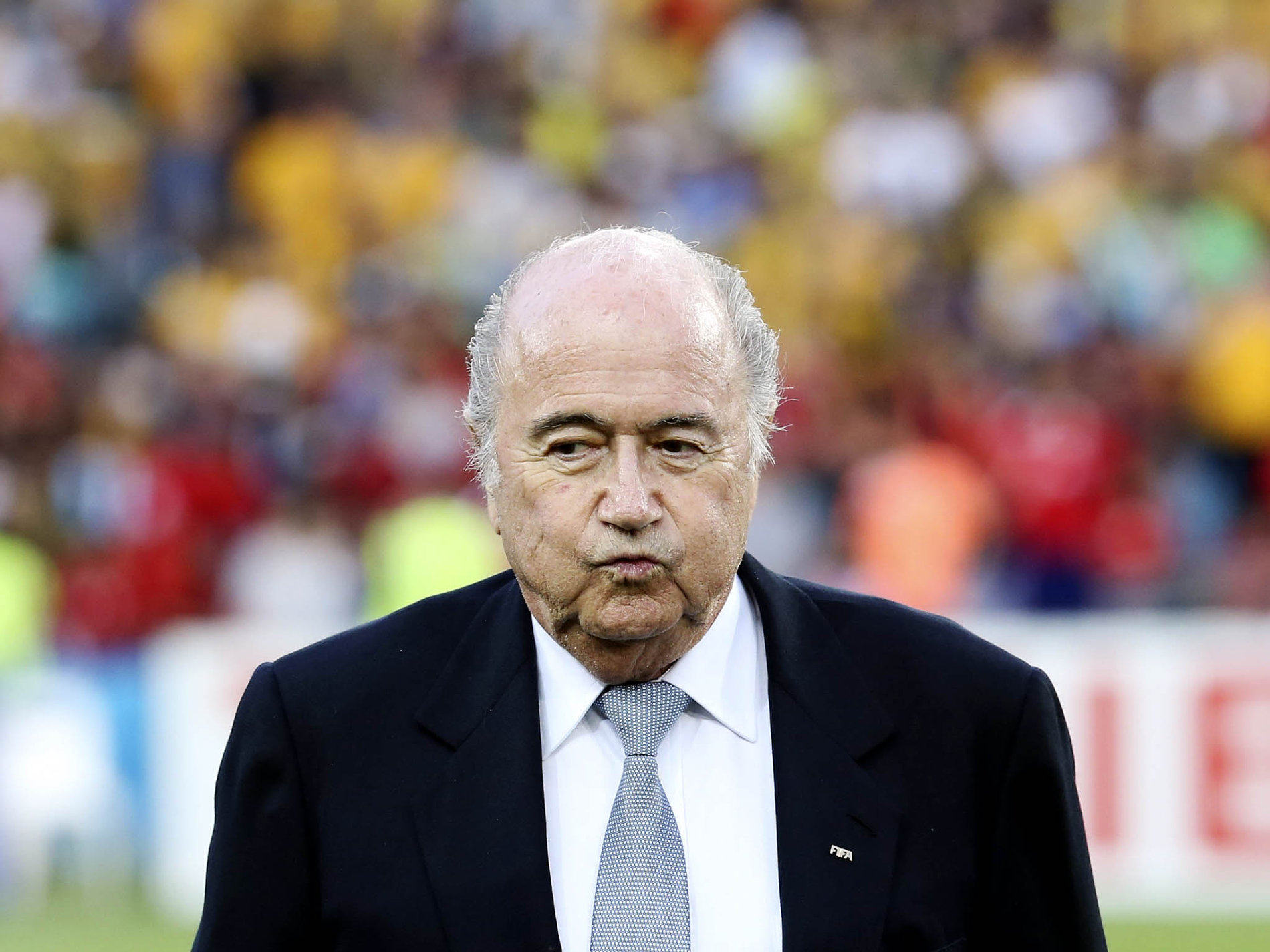 Nikdo nezná tajemství FIFA tak dobře jako Sepp Blatter, který v curyšské centrále pracuje od roku 1975. Z pozice generálního sekretáře nahradil v roce 1998 v čele FIFA Jo-o Havelange.