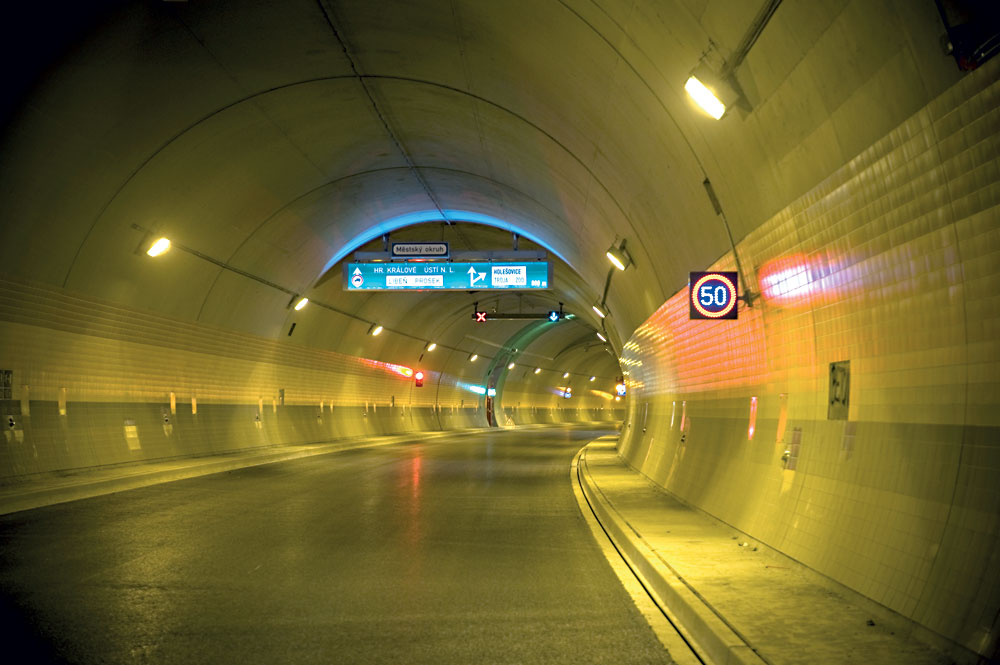Náš drahý tunel