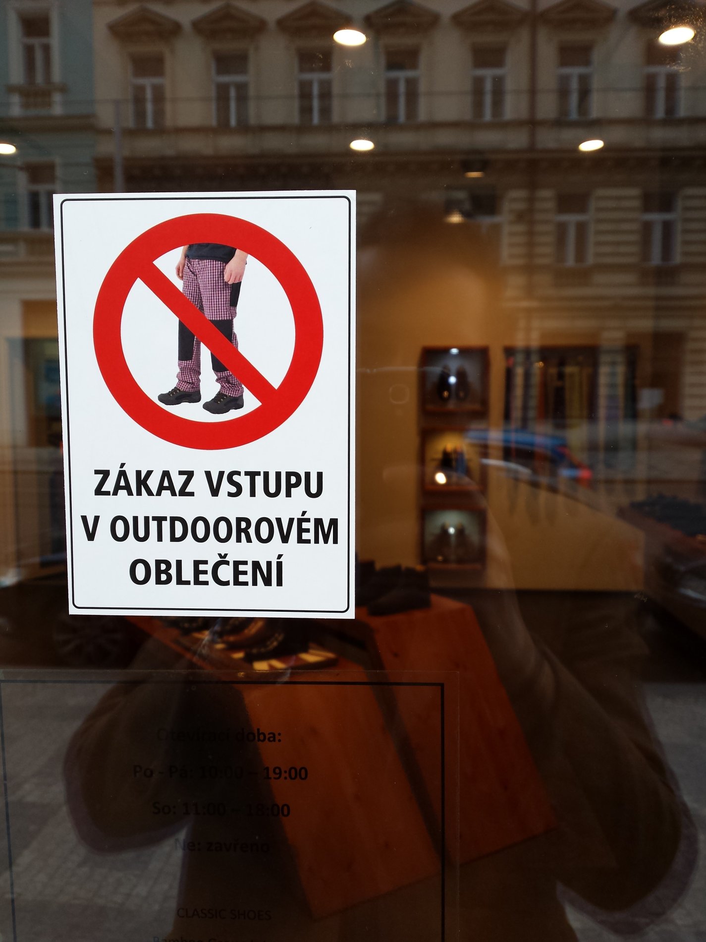 Chci hlavně diskutovat, tvrdí majitel obchodu