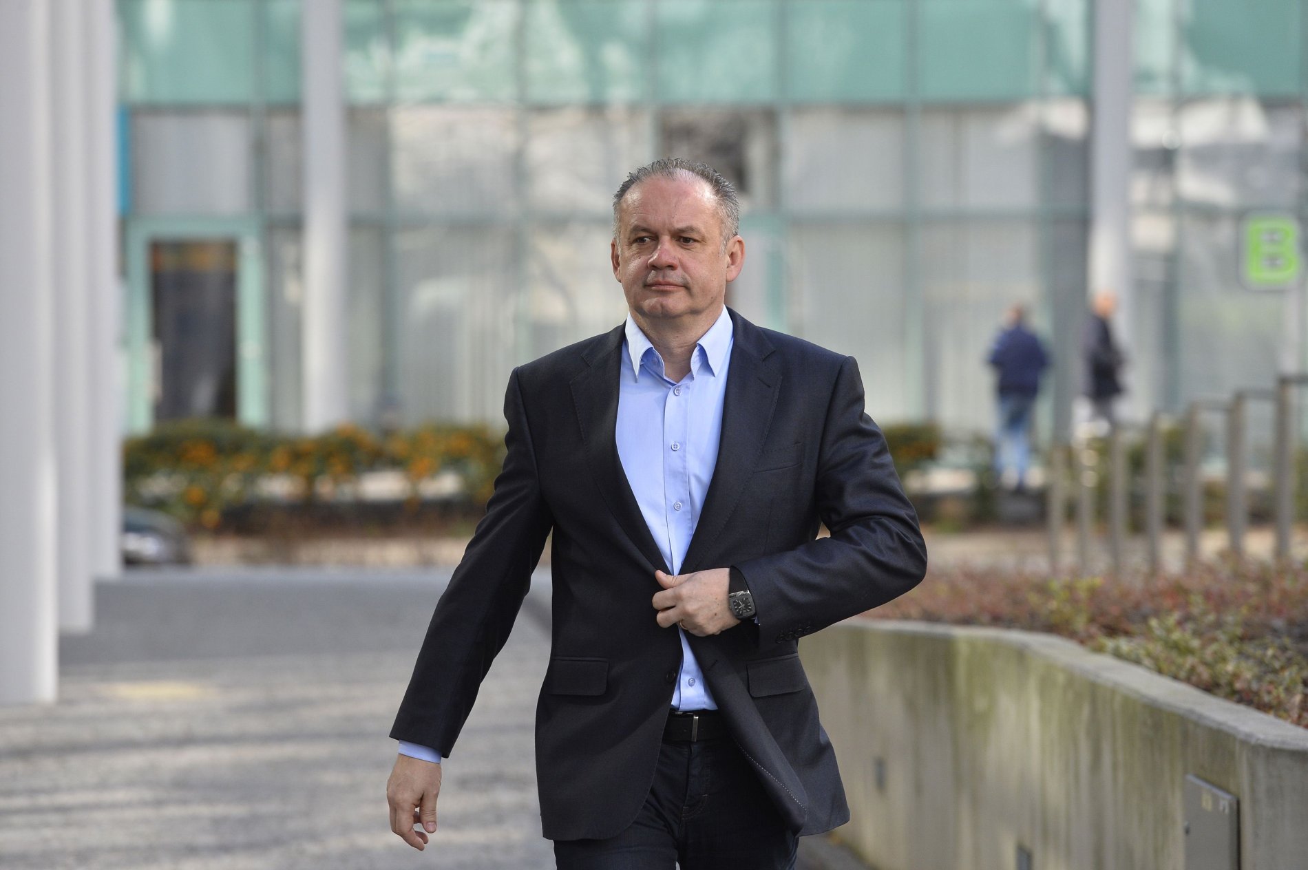 Slováci si po tolika útrpných letech opravdu zaslouží slušného prezidenta.