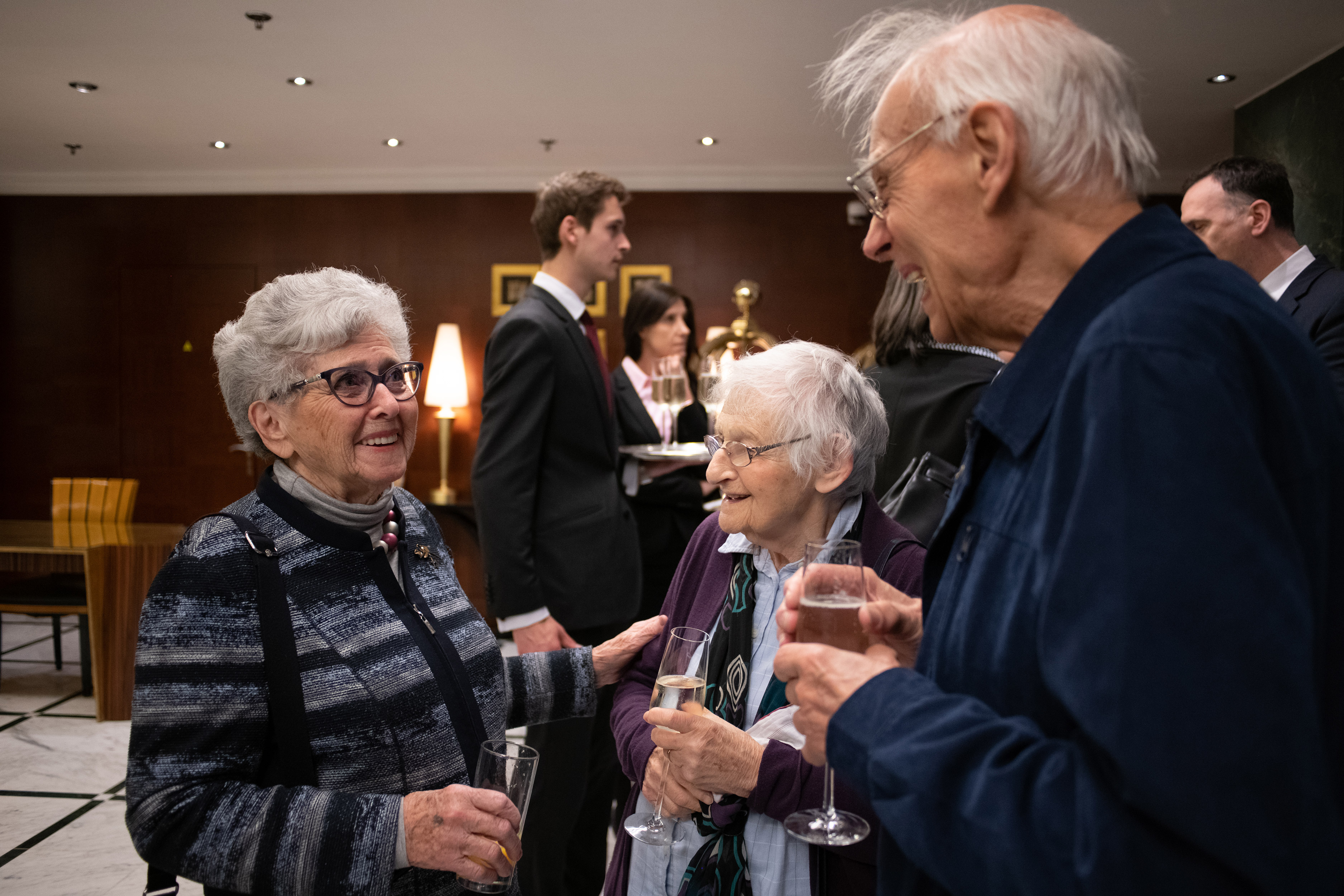 Zachráněné "děti" Milena Grenfell-Baines a Eva Leadbeater