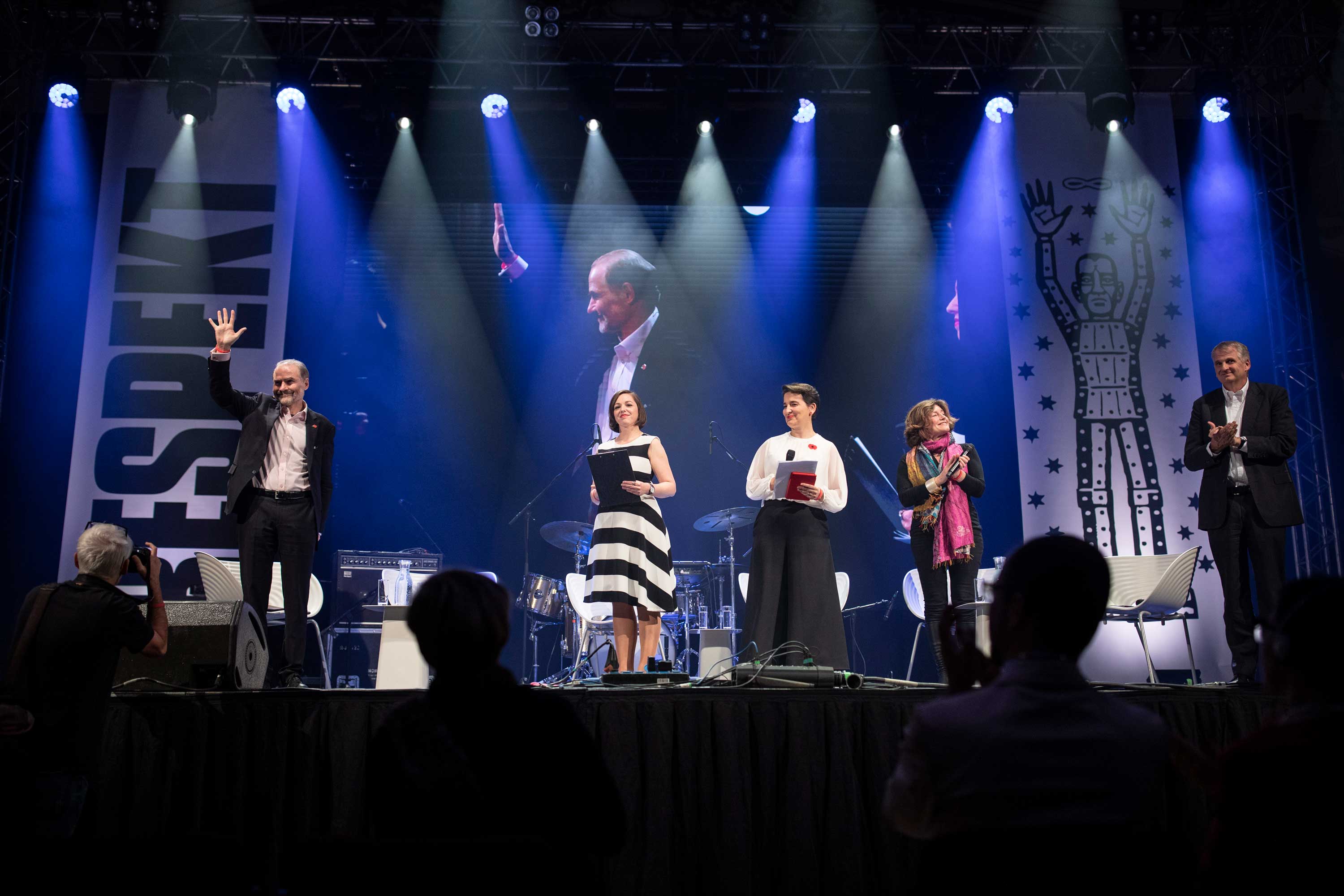 Oslavy 30.let Respektu, Lucerna, listopad 2019