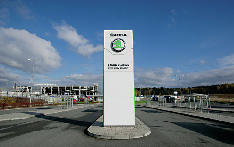 Automobilka Škoda Auto v závodě v Kvasinách na Rychnovsku; ilustrační foto