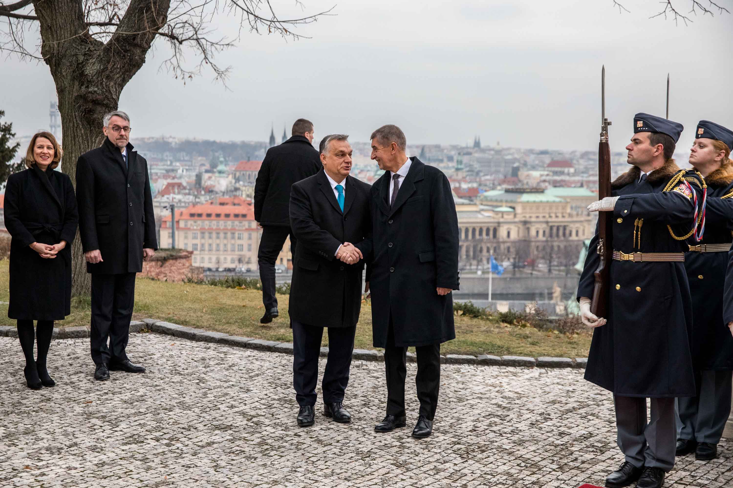 Viktor Orbán na návštevě Prahy během přivítání Andrejem babišem, listopad 2018