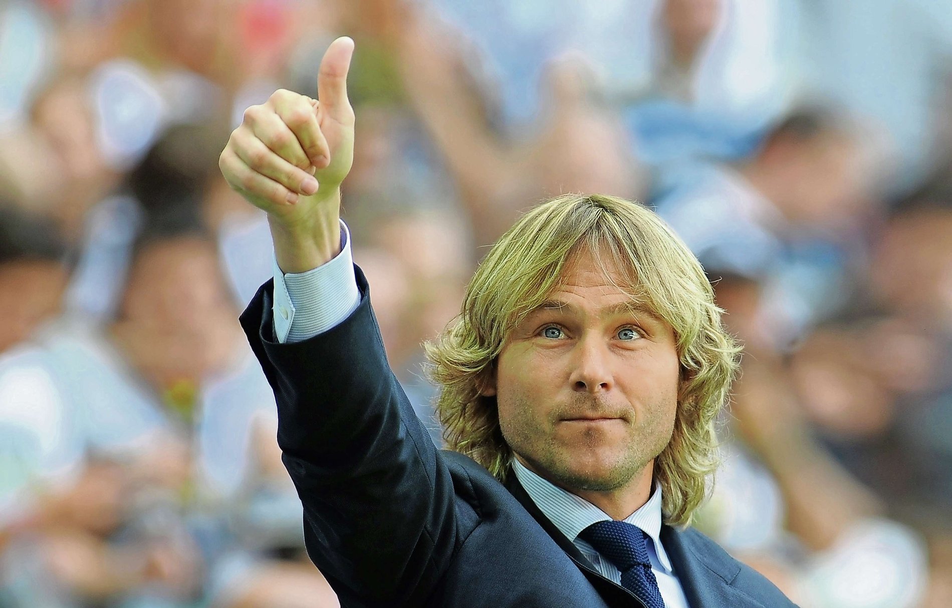 "Vsadil bych na některý z velkých jihoamerických týmů," říká Pavel Nedvěd.