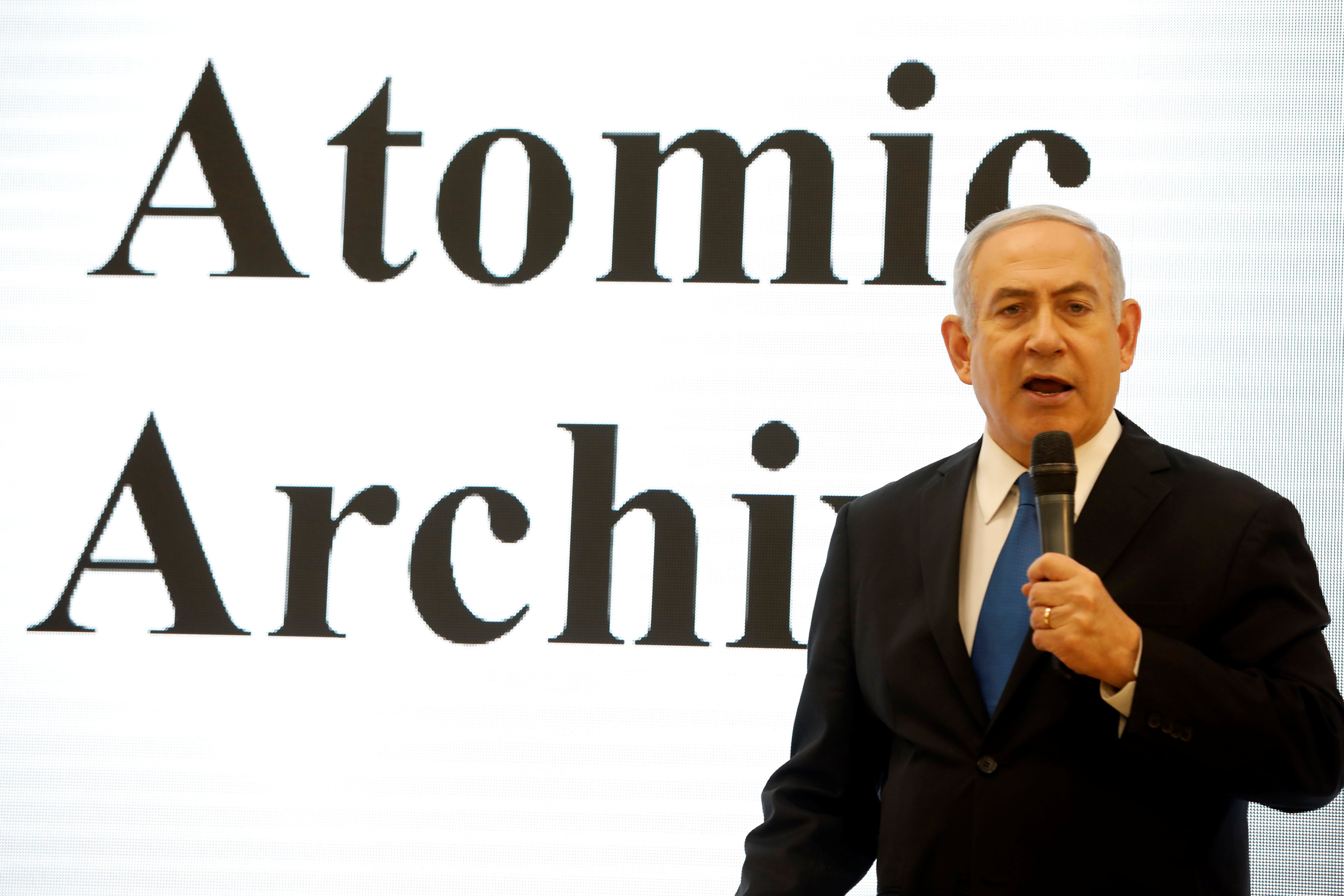 Benjamin Netanjahu na tiskové konferenci ministerstva obrany; tel Aviv 30. dubna