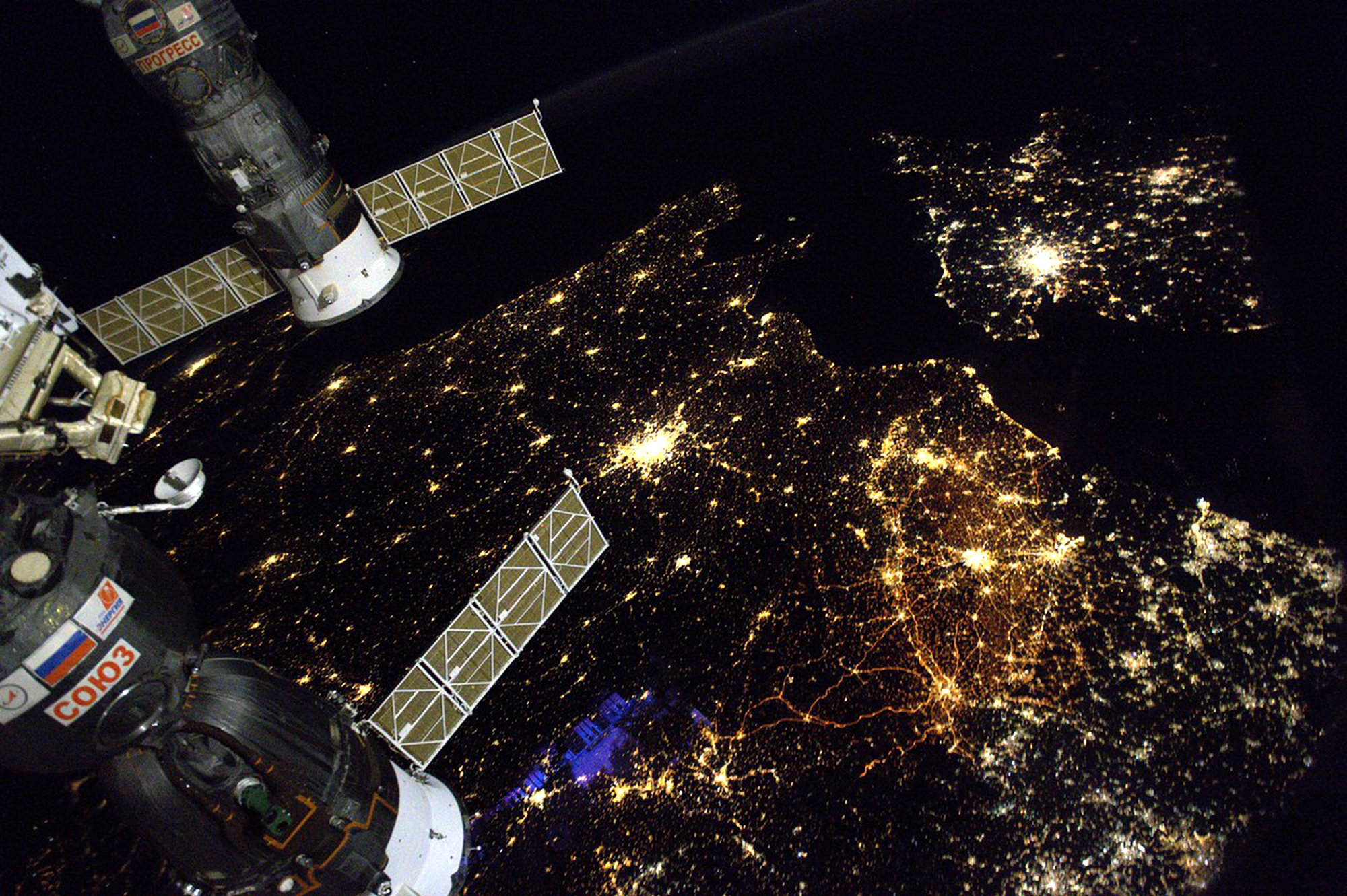 Kosmonaut Thomas Pesquet fotí z paluby ISS