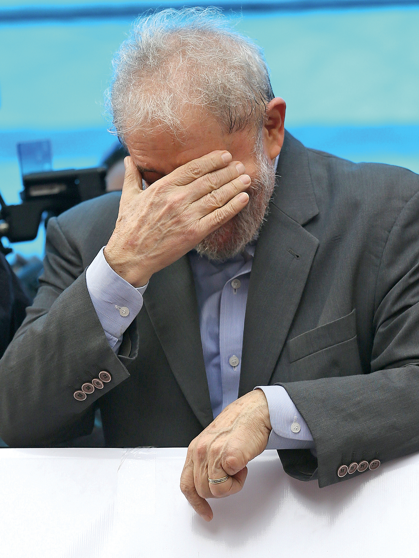 Ale vždyť mě všichni mají rádi. (Exprezident Lula)
