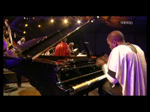 Sun Ra Arkestra - Nancy Jazz Pulsations Live (2009)