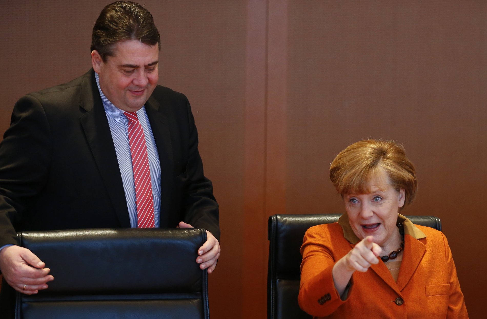 Německý ministr hospodářství Sigmar Gabriel s kancléřkou Angelou Merkel