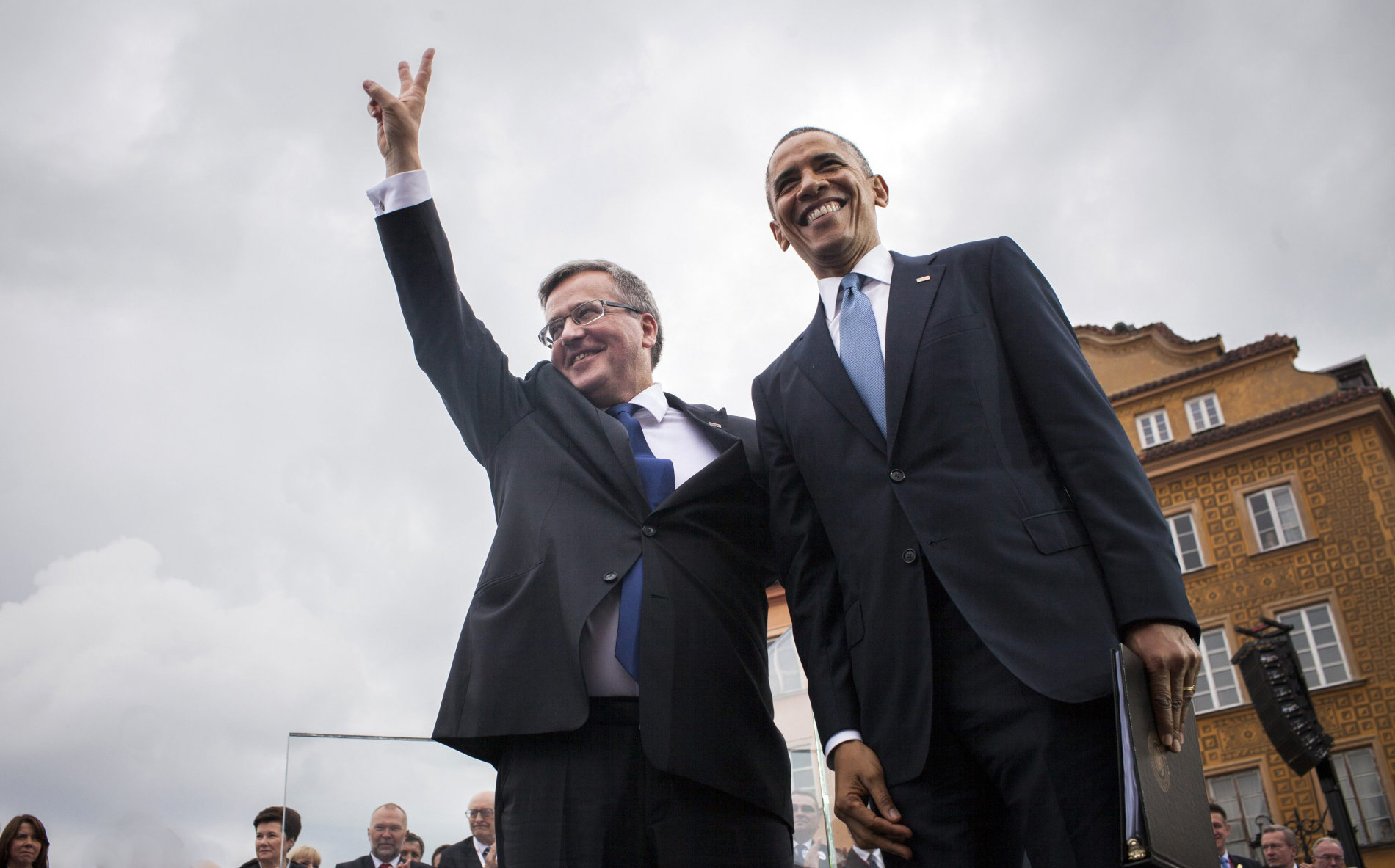 Poland's President Bronislaw Komorowski gestures next to U.S. President Barack Obama (R) during a ceremony marking the "Freedom Day" anniversary in Warsaw's Castle Square June 4
Wojciech Grzedzinski/K