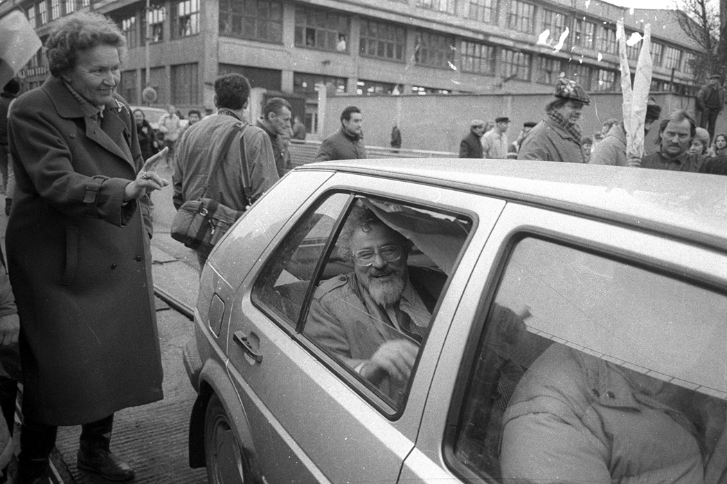 komarek 1989 02