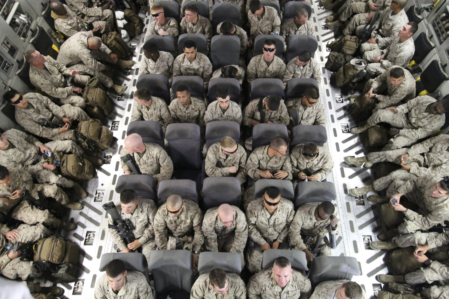 Američtí vojáci před odletem do Afghánistánu
