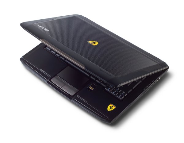 Fotografie: Notebook ACER z aktuální série Ferrari pro celkového vítěze.