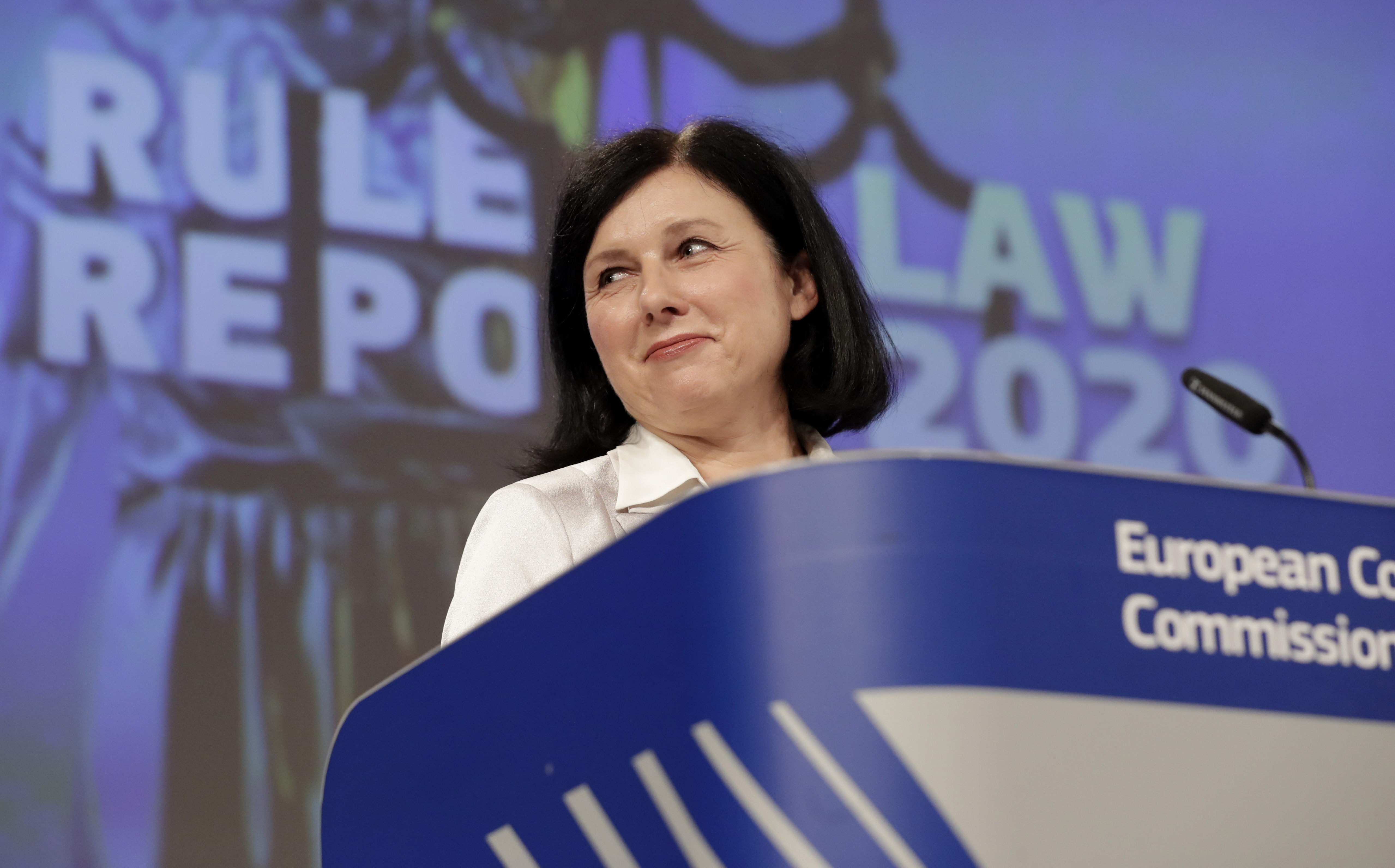 Eurokomisařka Věra Jourová na tiskové konferenci