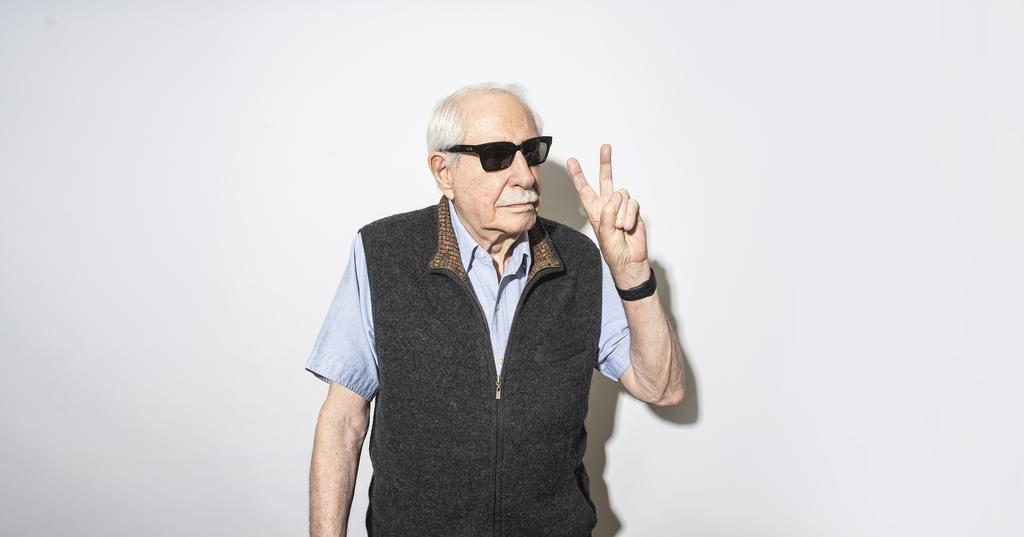 Mike Gravel.