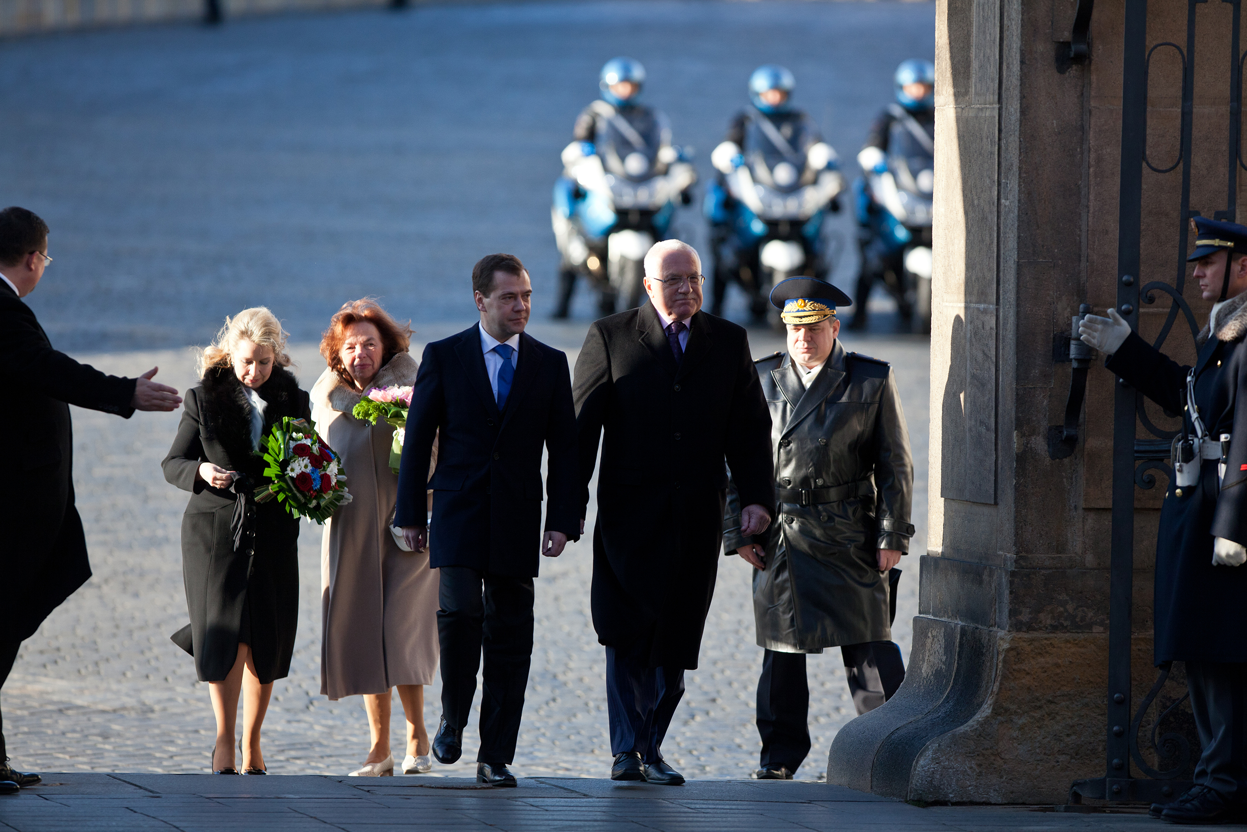 Pozdravujte pana Putina. (Klaus s Medveděvem v Praze)