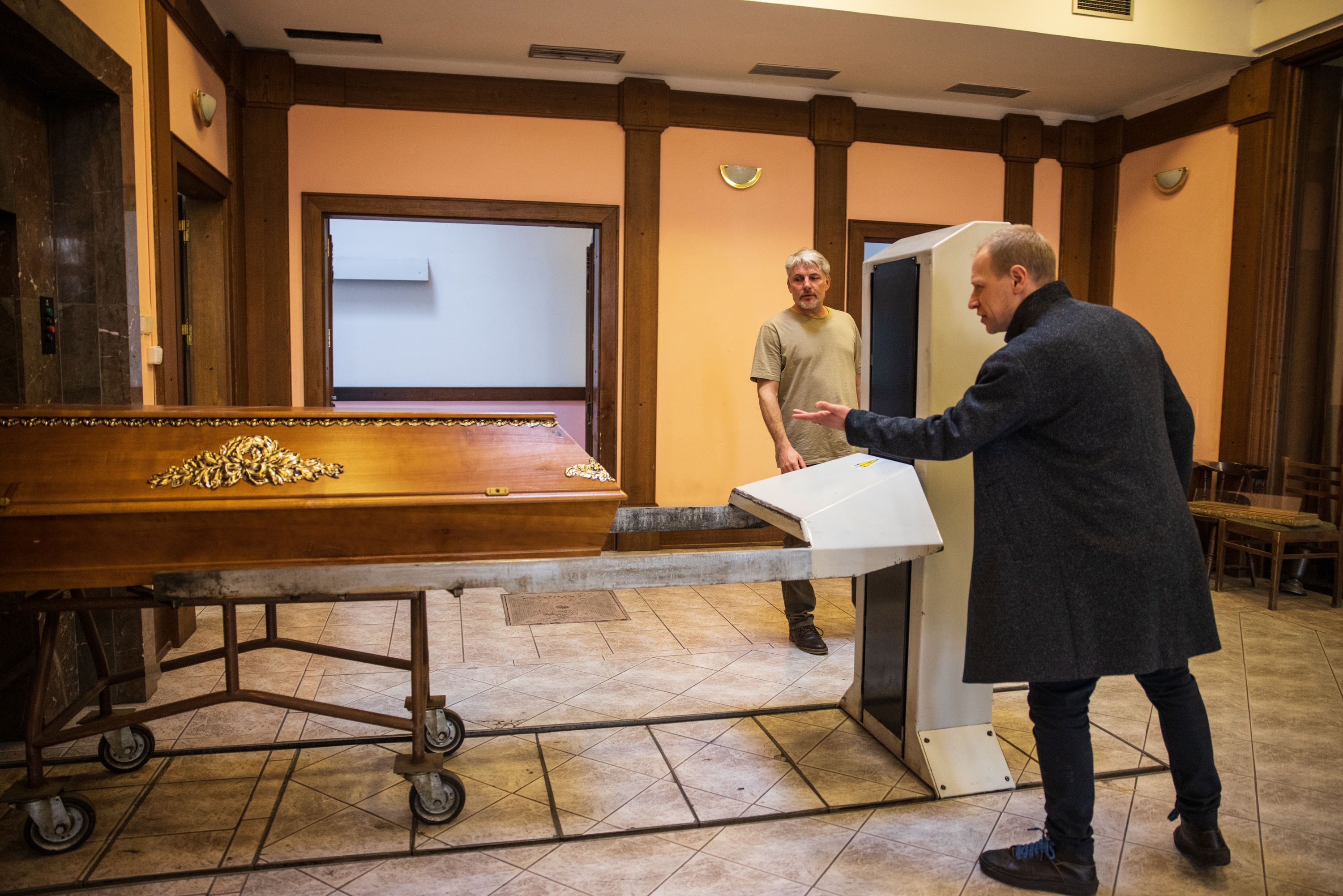 Jiří Nádoba v krematoriu Vysočanské zahrady