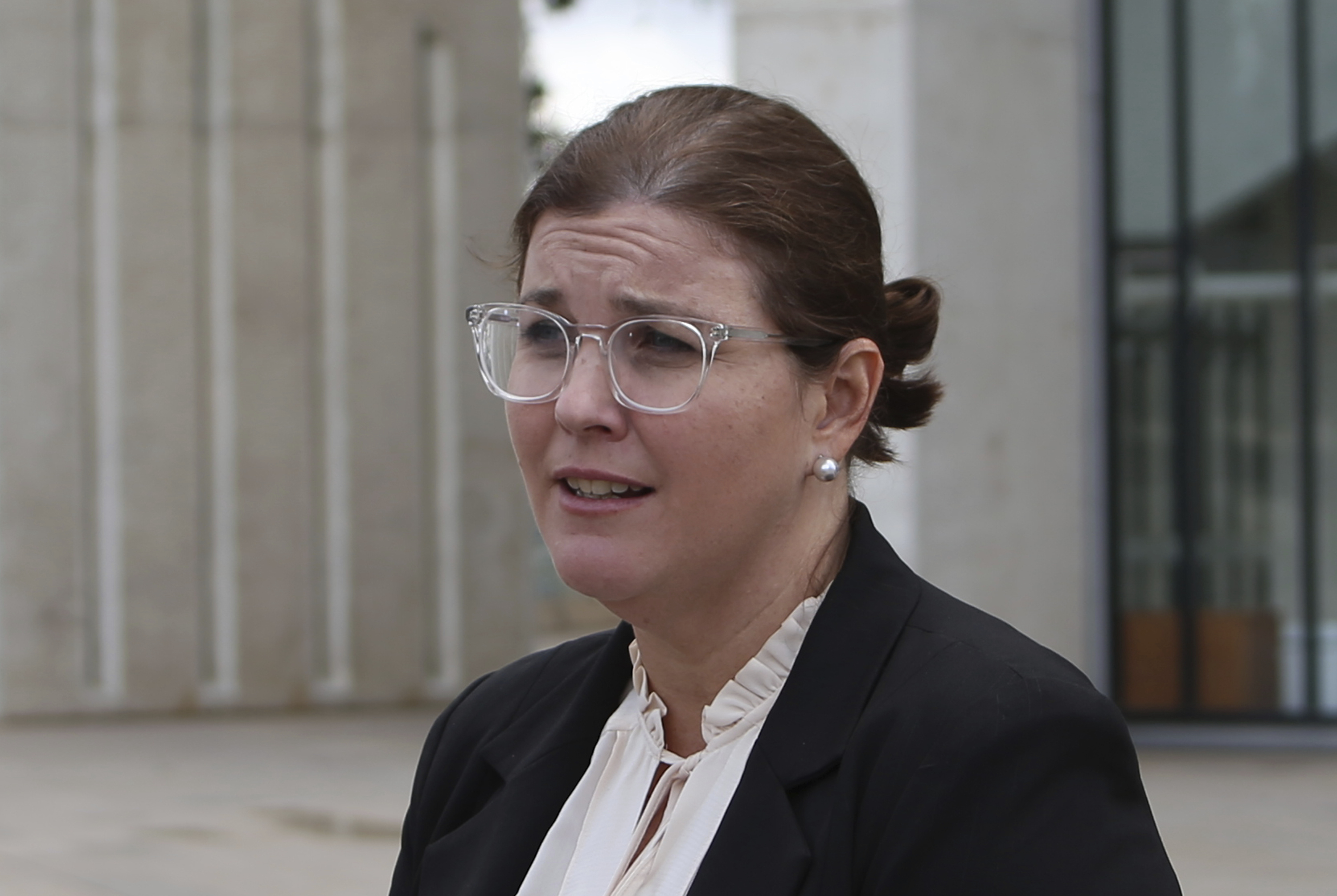 Advokátka Claire Gibbs