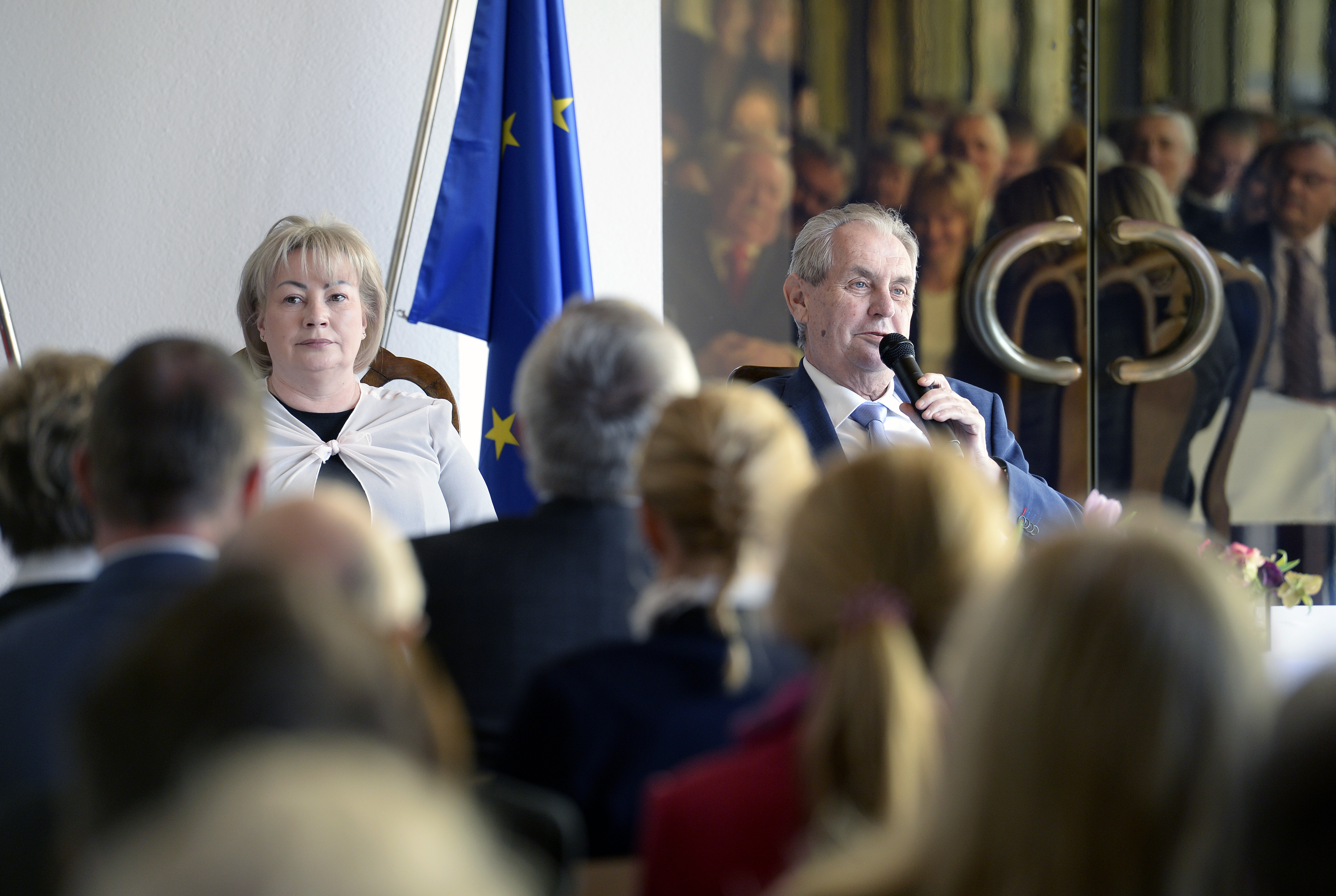 Zeman s krajany