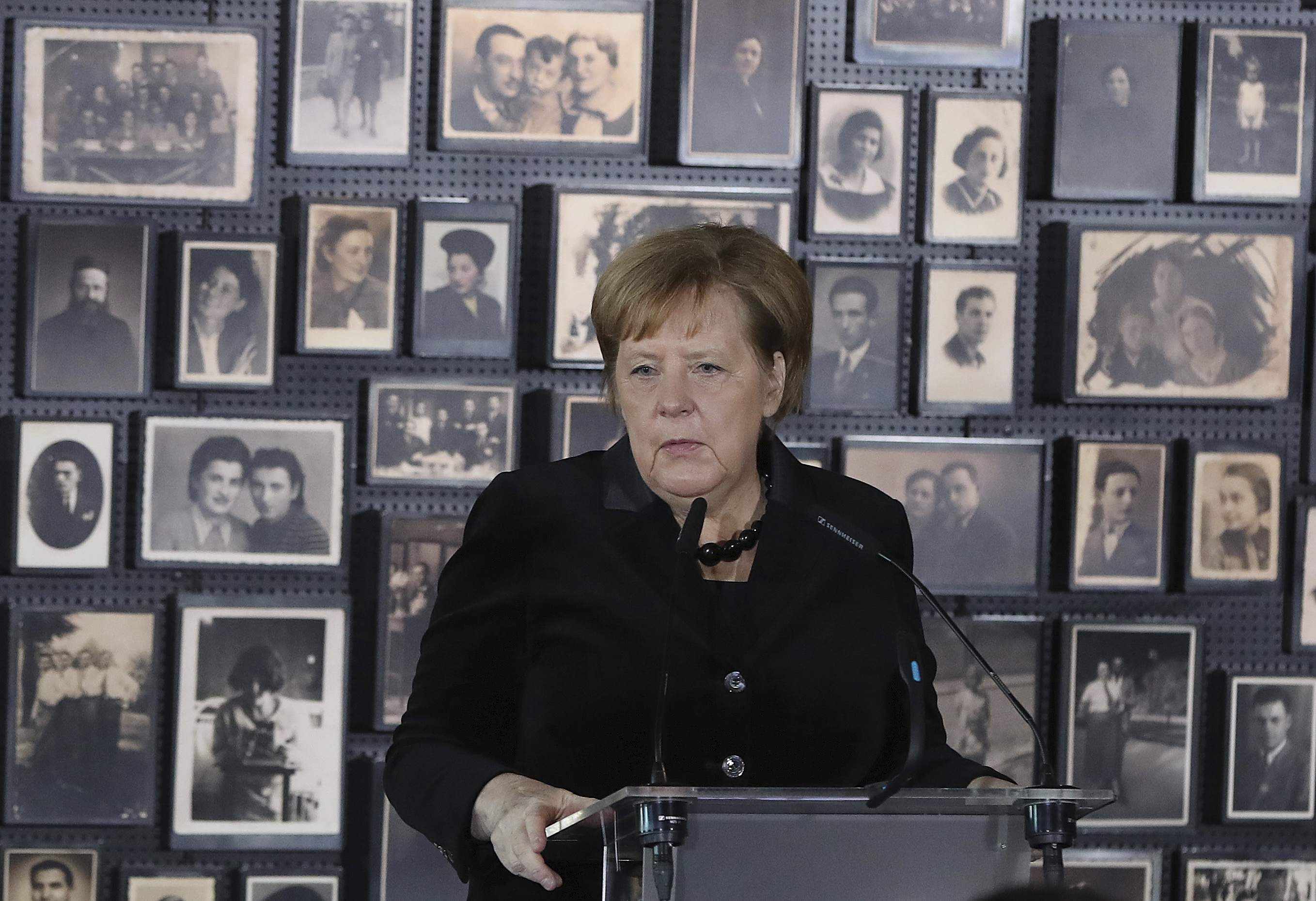 Angela Merkel navštívila Osvětim