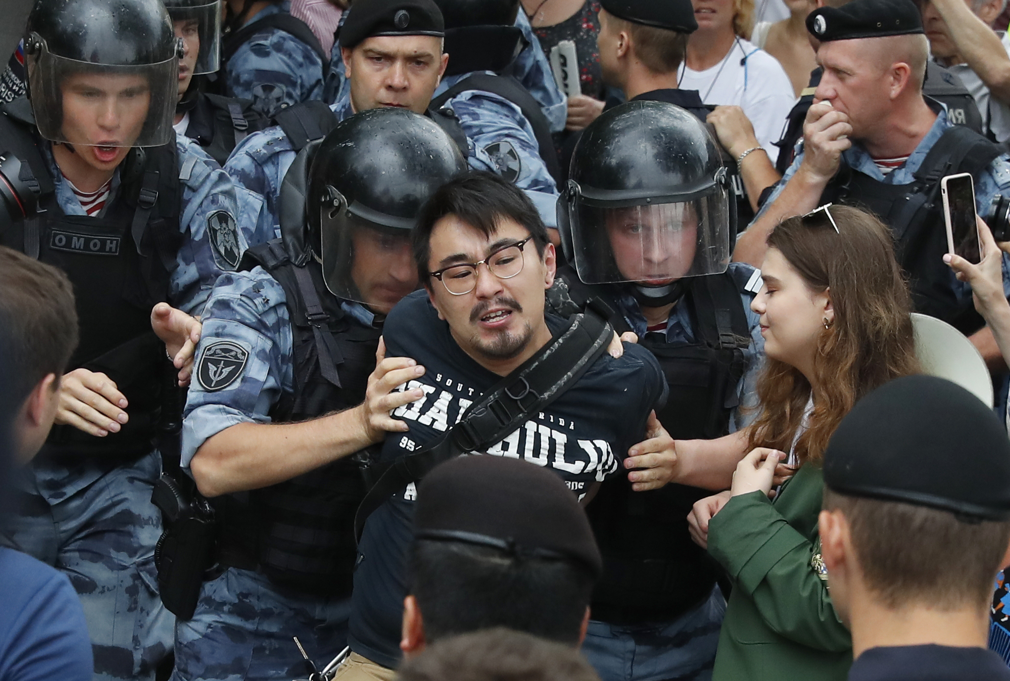 Policie v Moskvě zatýká demonstranty; ilustrační foto