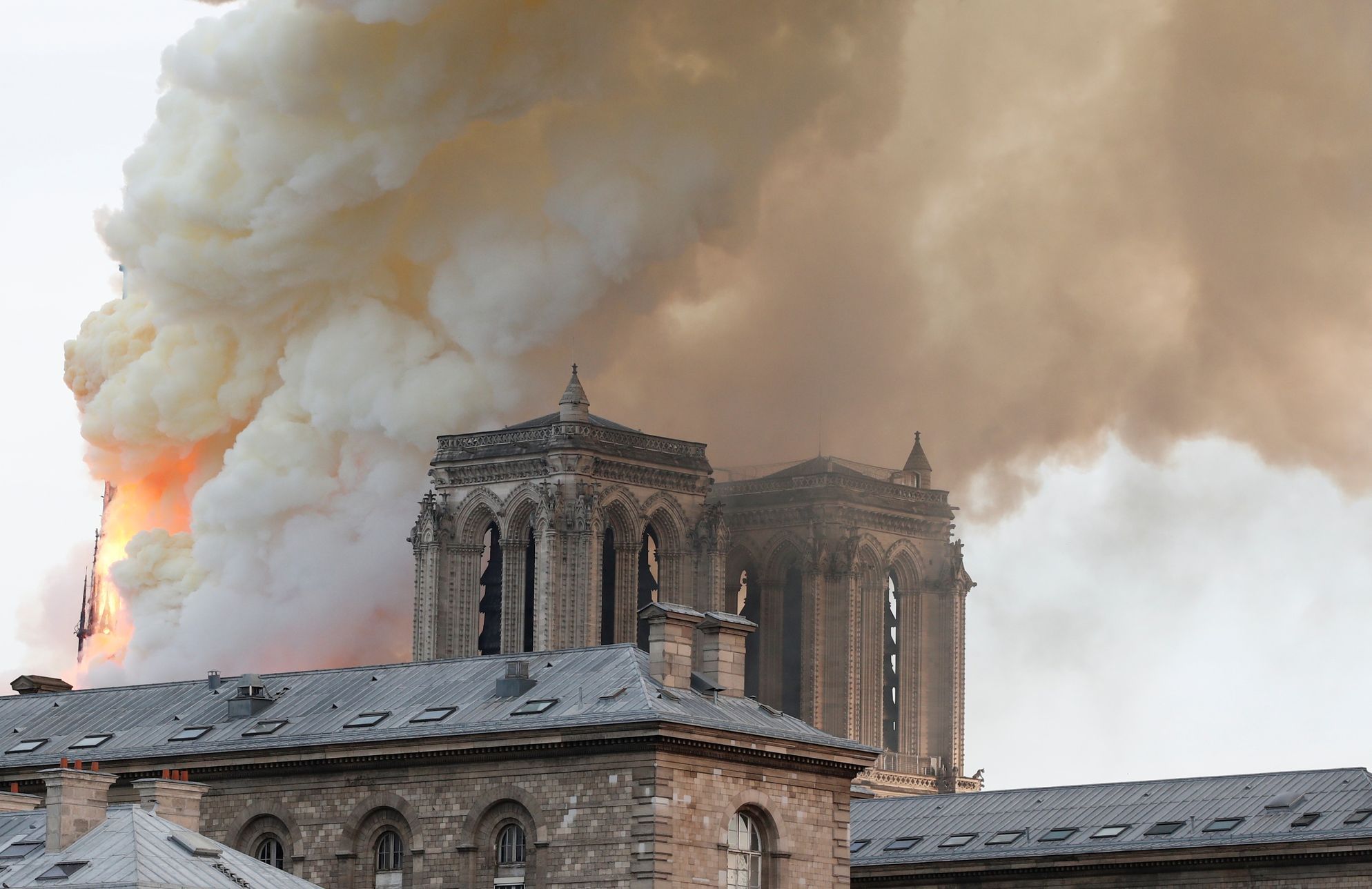 Hořící Notre Dame