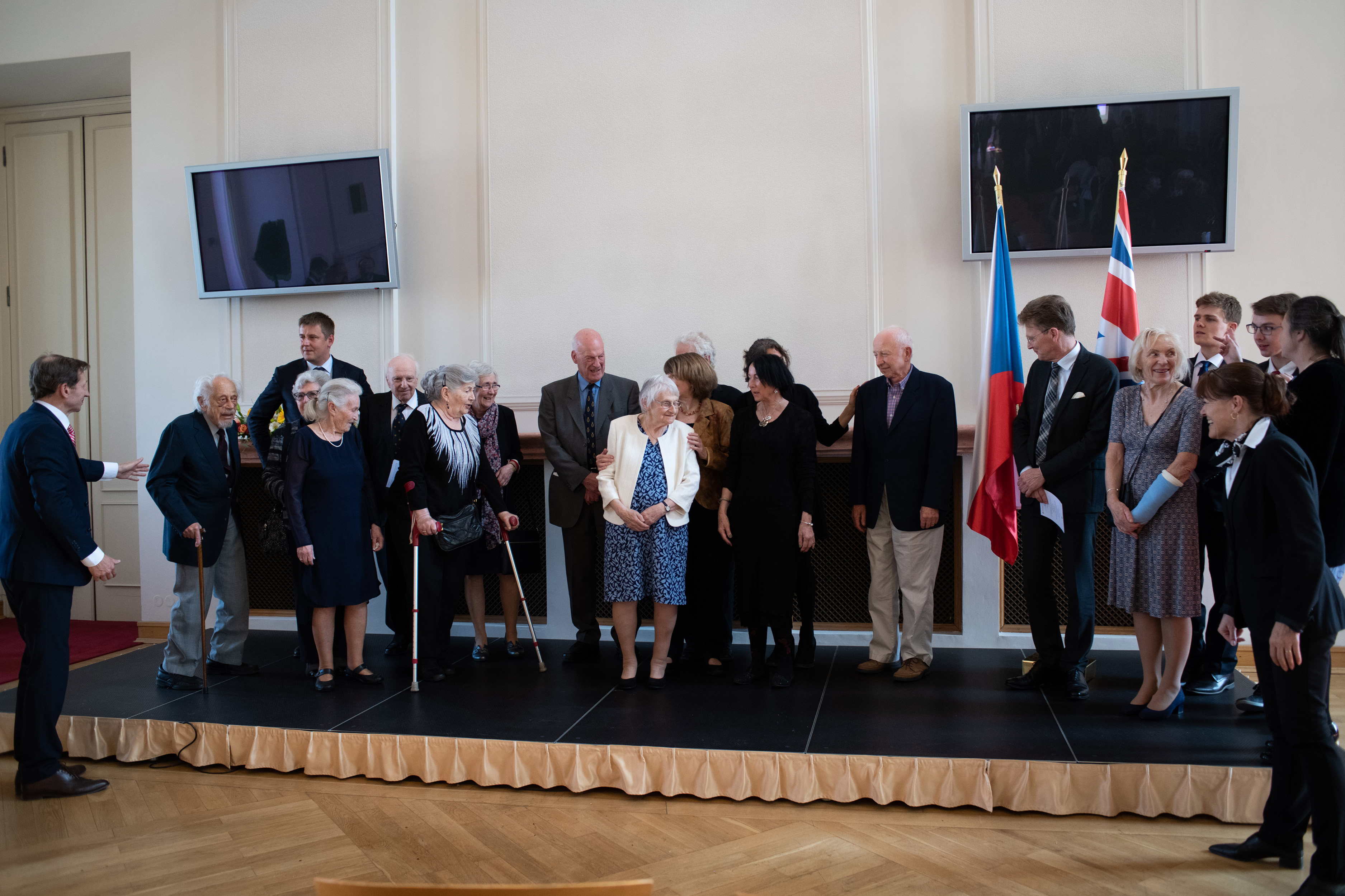 Společné fotografování, Černínský palác