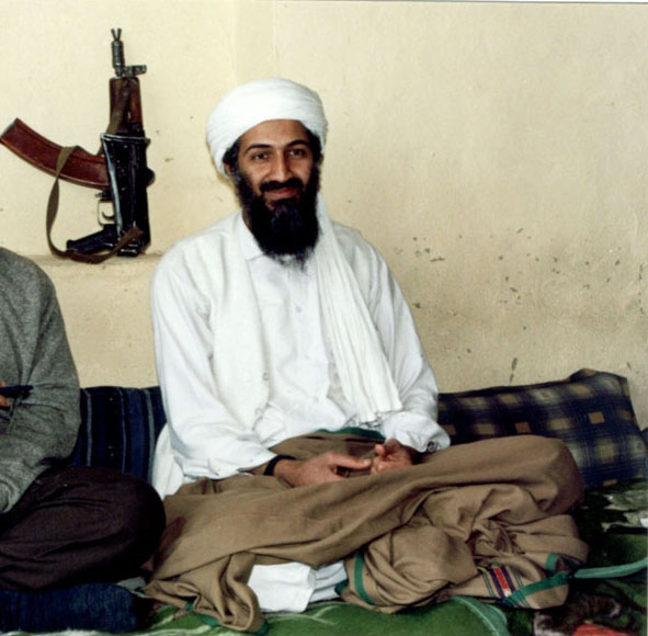 Usáma bin Ládin v roce 1997)
