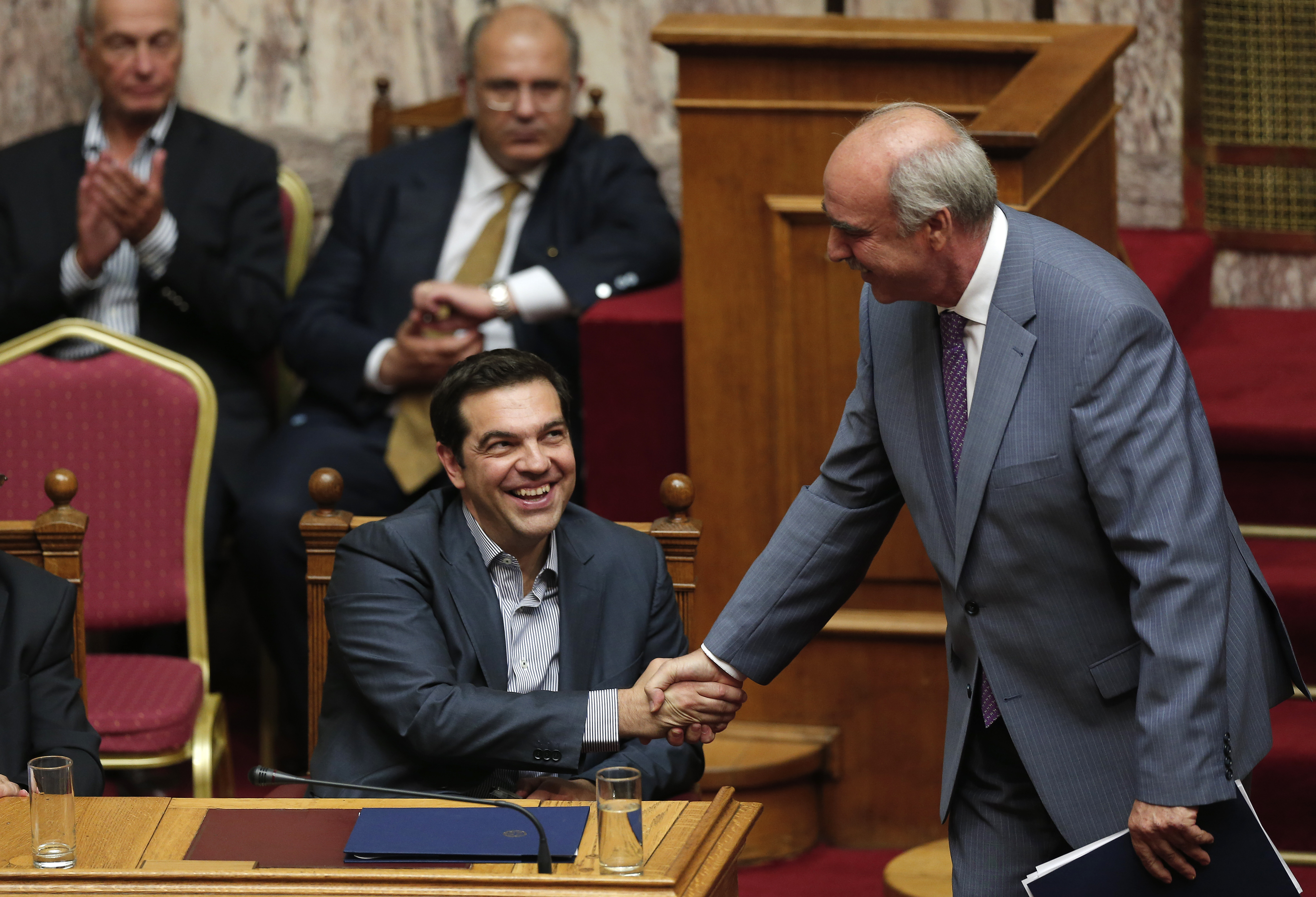 Nyní už bývalý premiér Alexis Tsipras a šéf opozice Evangelos Meimarakis