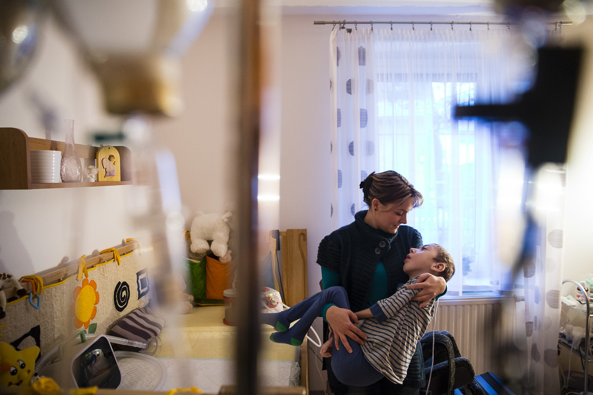 Lukáš Tvarůžka s maminkou.