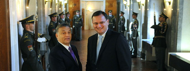 Rozumíme si víc, než bychom čekali. (Orbán a Nečas)
