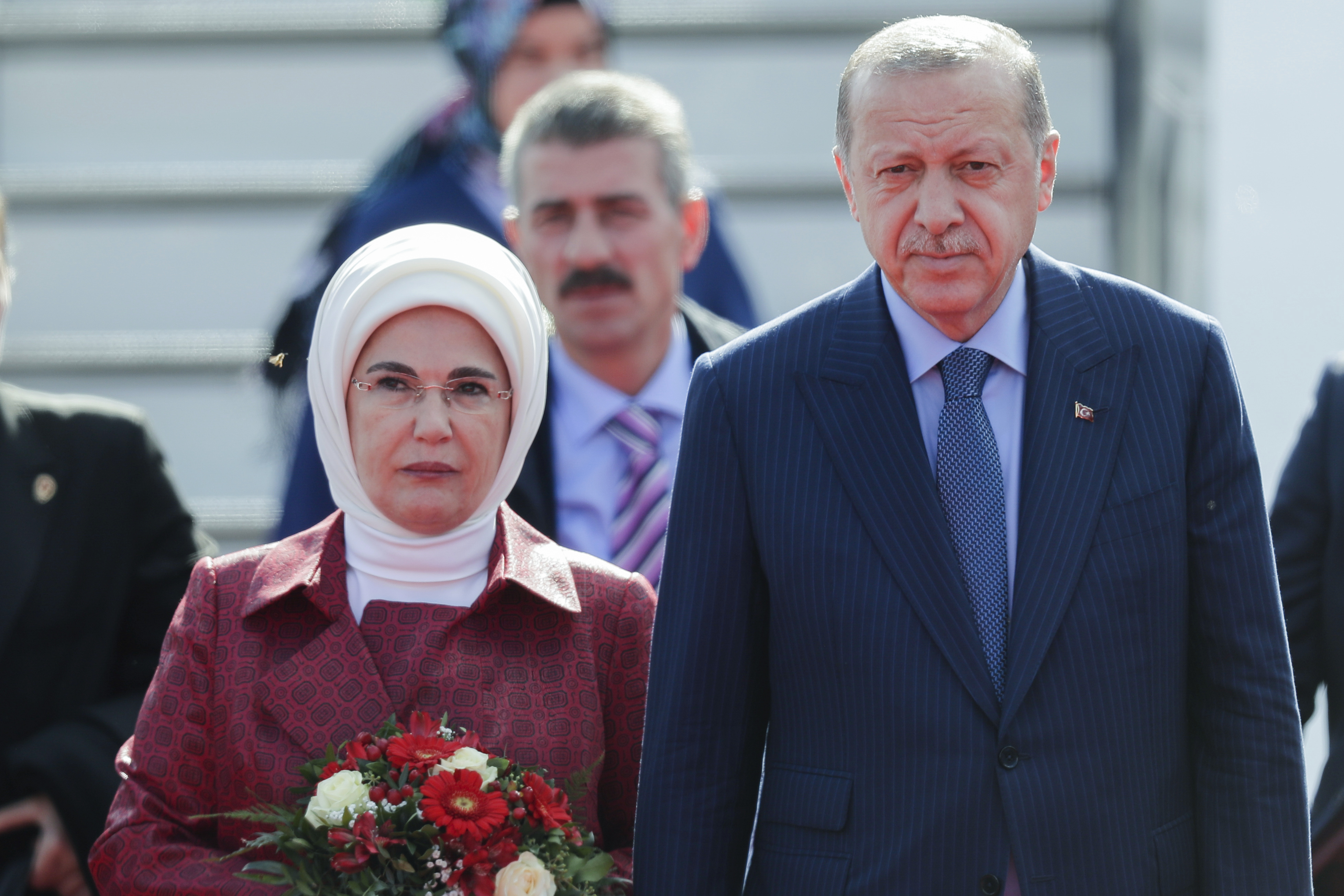  Recep Tayyip Erdogan s manželkou Emine na berlínském letišti Tegel