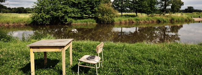 Znovuobjevené kouzlo pikniku na břehu řeky / Foto Matěj Stránský