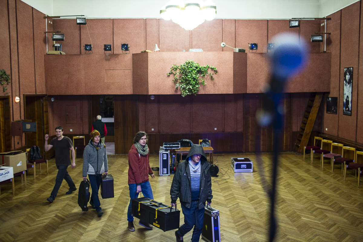 Národní dům, Ústí nad Labem, turné Následuj kojota kapely Zrní