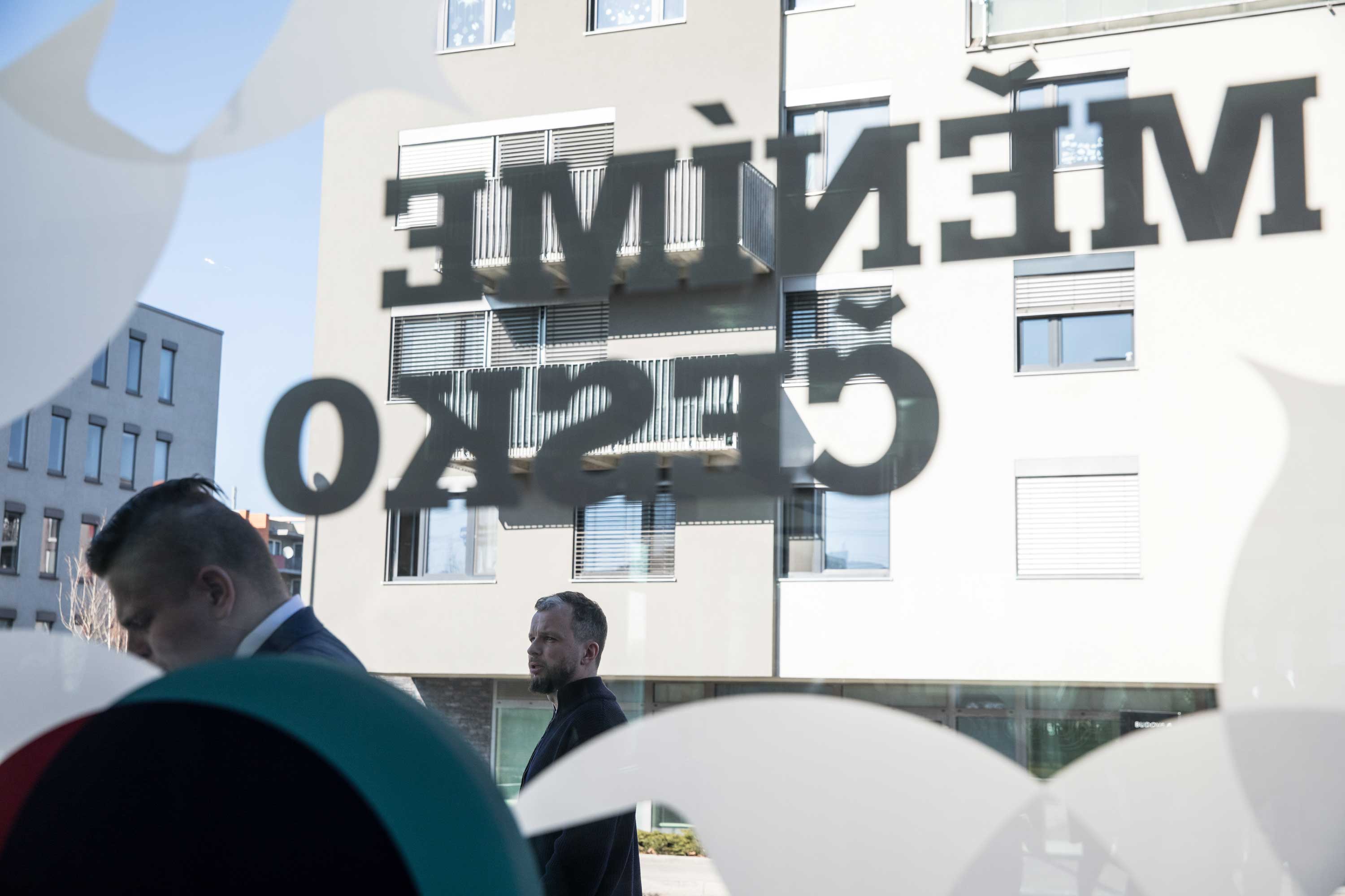 Marketingový specialista hnutí ANO Marek Prchal přichází na sněm strany, únor 2019