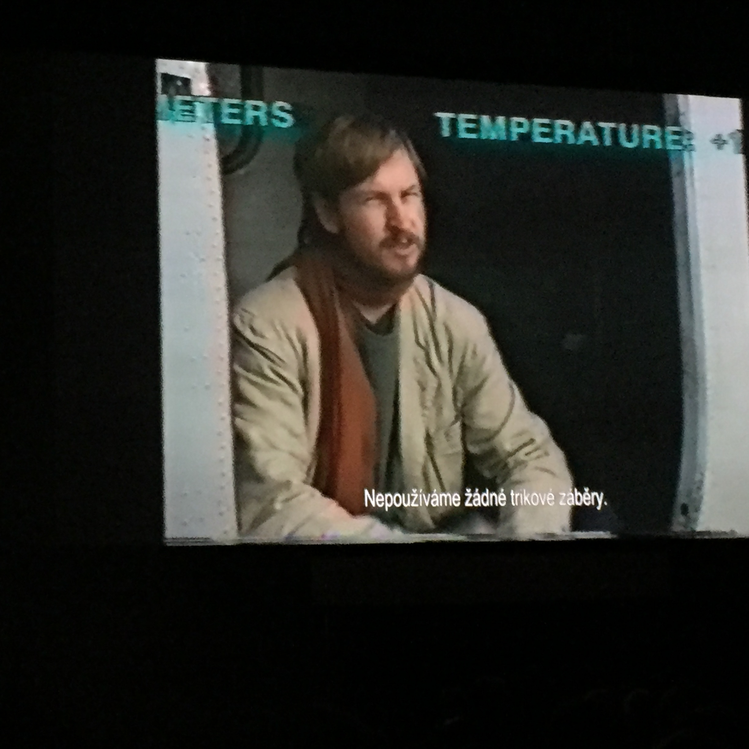 „Lidi už nebaví filmové triky na počítači, chtějí vidět realitu“, vysvětloval Trier už v roce 1990 divákům.