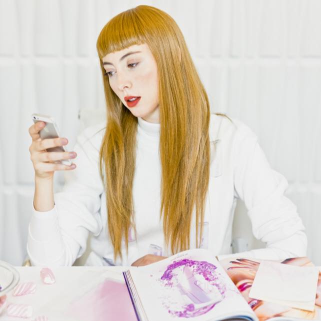 Projekt QT z labelu PC Music - aneb jak vypadá pop v době internetu