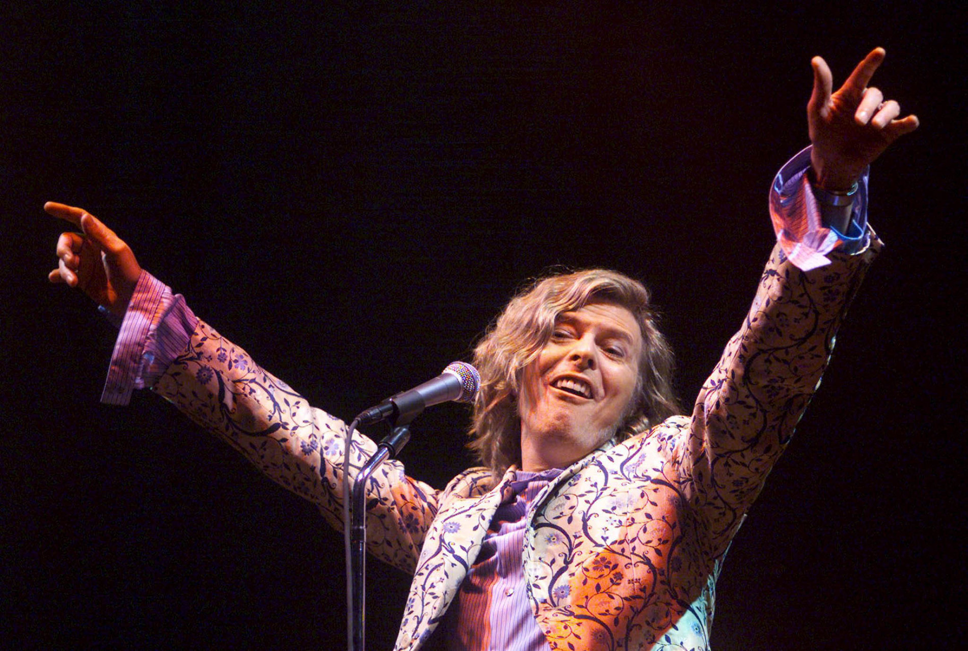 David Bowie, 2000