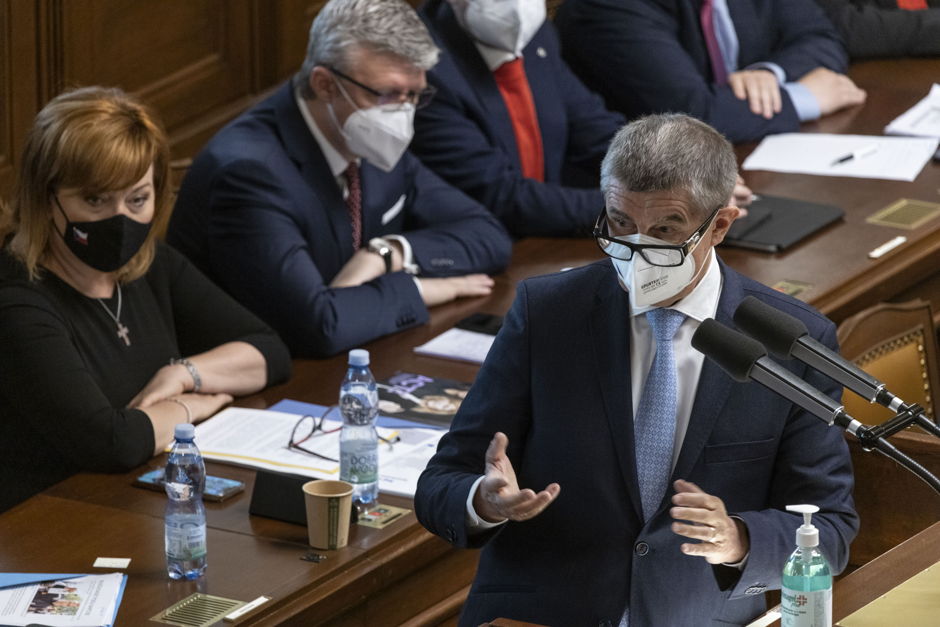 Andrej Babiš při projevu před hlasováním o nedůvěře